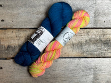 Load image into Gallery viewer, Flannel Crush Cowl Kit