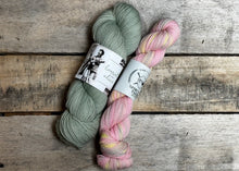 Load image into Gallery viewer, Flannel Crush Cowl Kit
