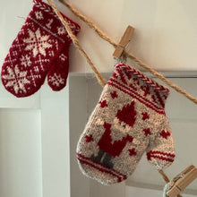 Load image into Gallery viewer, Mini Mitten Advent KAL