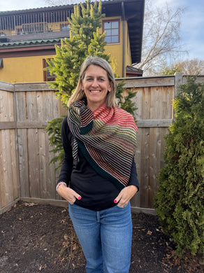 Variations Shawl Kit